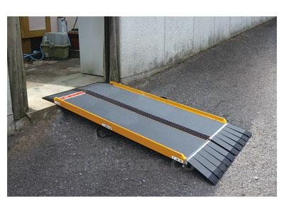 車いす用スロープ　段ない・ス　長さ100cm　92,000円